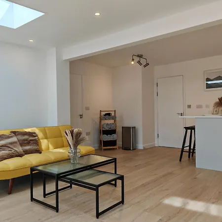 Gated 4 Guests House Free Parking Villa Bristol Exterior photo