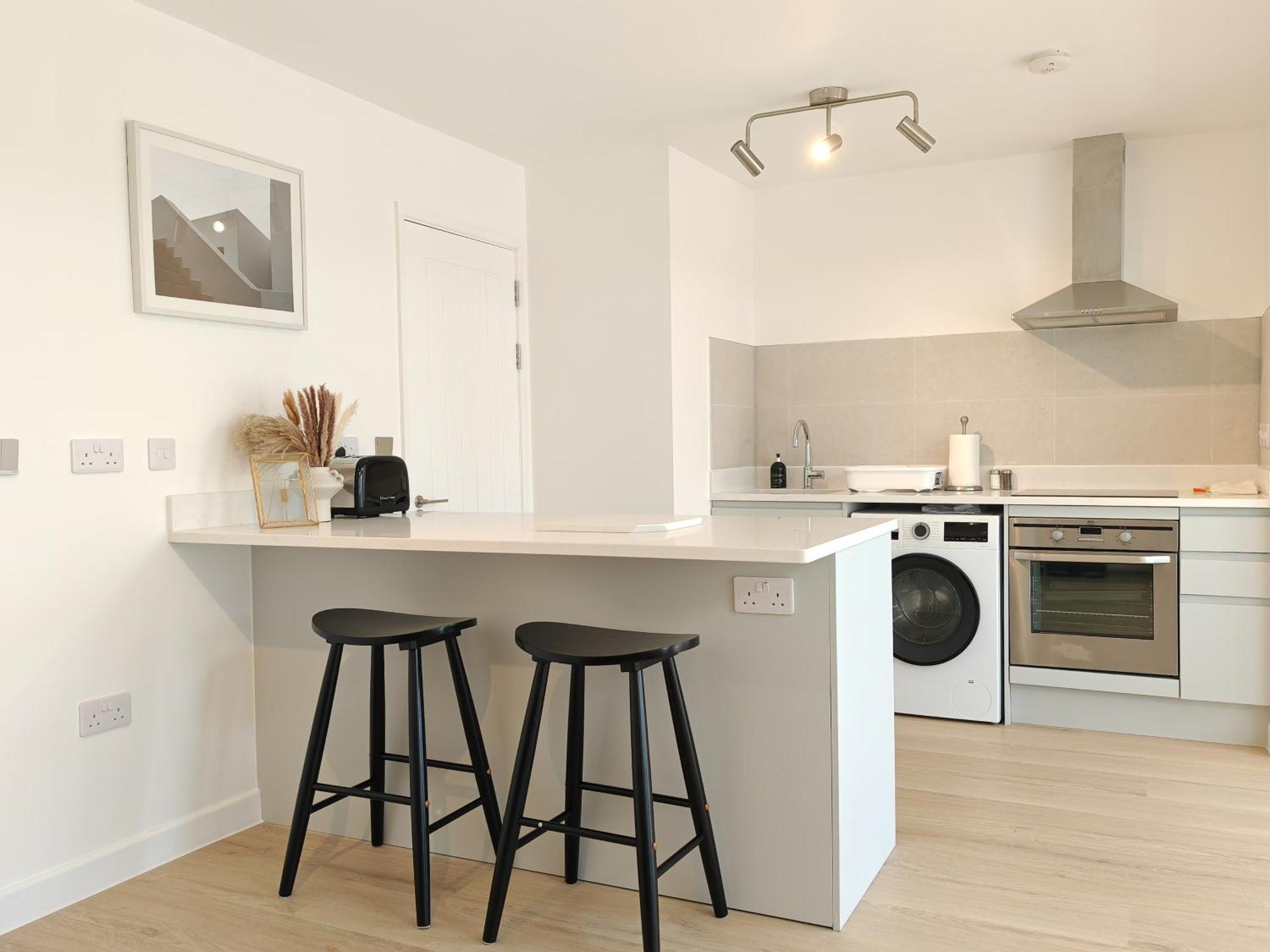 Gated 4 Guests House Free Parking Bristol